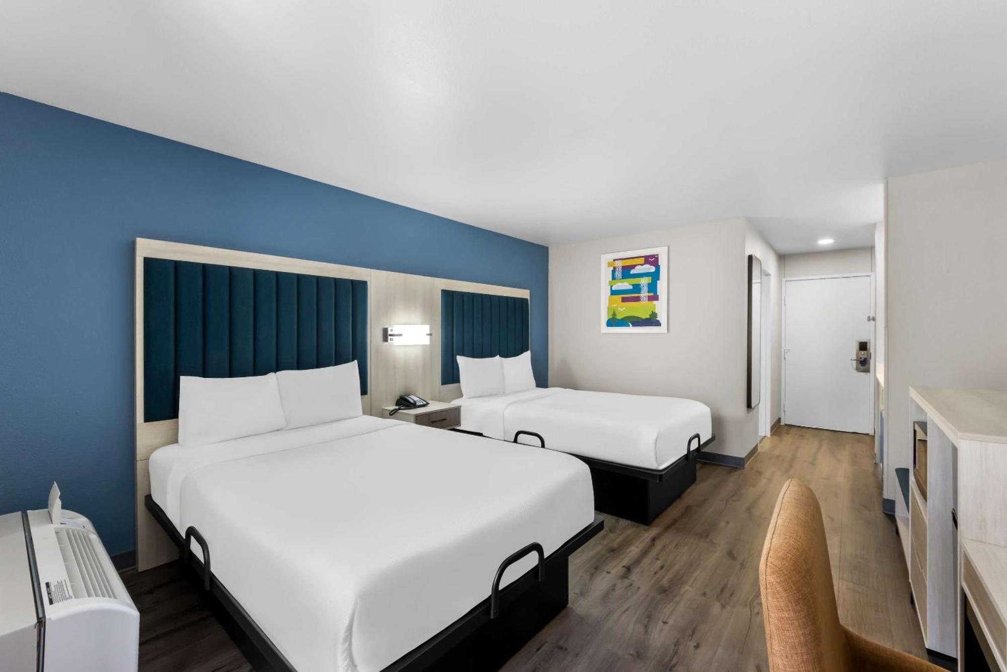 Park Inn By Radisson San Antonio Exterior photo